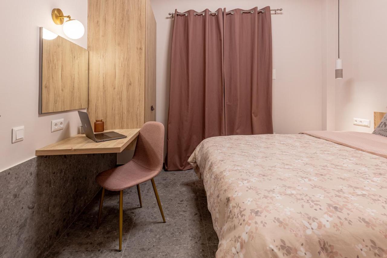 Elegant Apt 5' From Ampelokipi Metro Station Атина Екстериор снимка