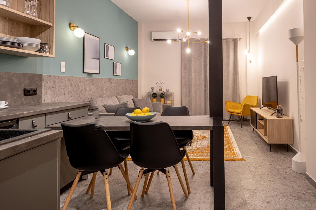 Elegant Apt 5' From Ampelokipi Metro Station Атина Екстериор снимка
